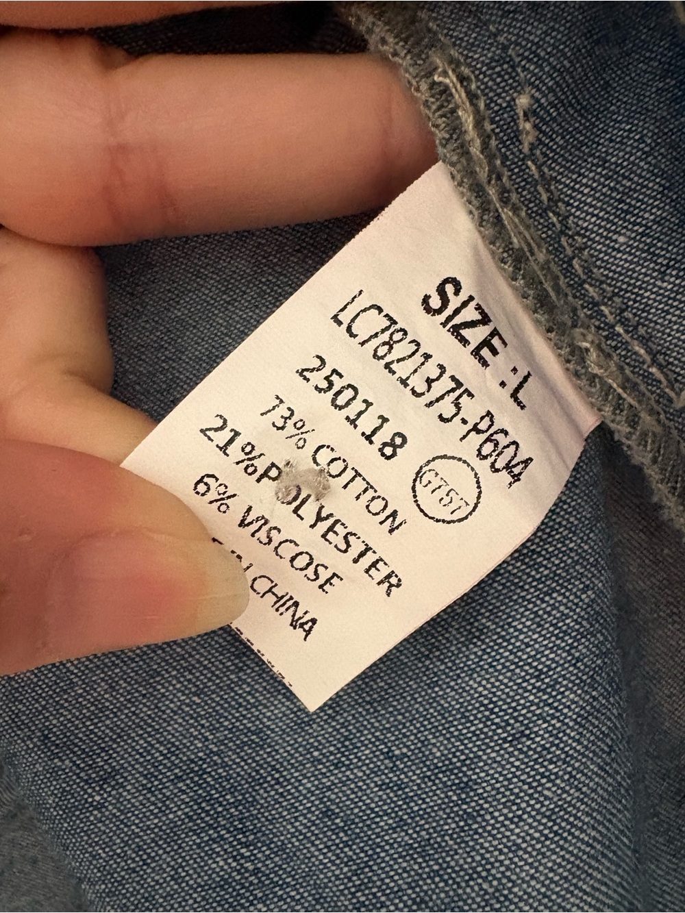 Classic Light Blue Denim Button-Up Shirt - Picture 4 of 5